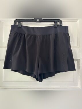 Athleta Black Lined Athletic Shorts with Reflectors, Pocket. Size Large